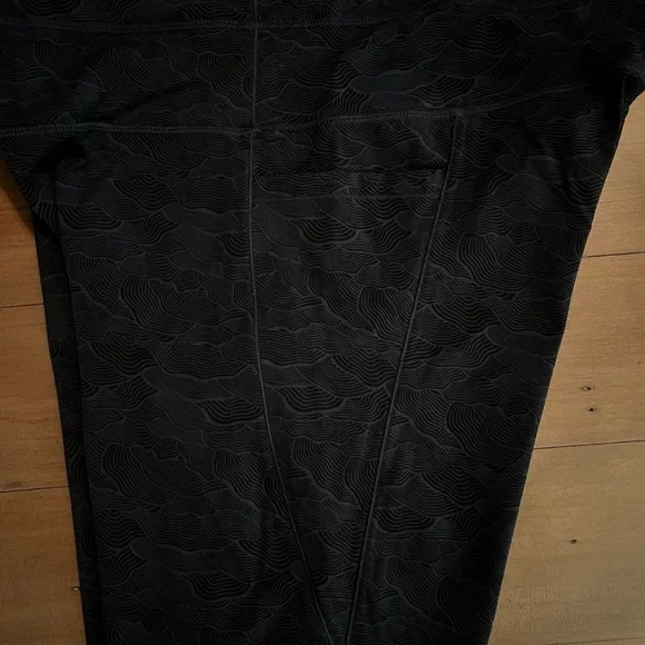 ZYIA Dark Blue Textured Leggings - Picture 7 of 7